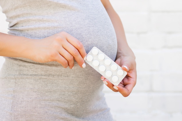 Multivitamin untuk ibu hamil